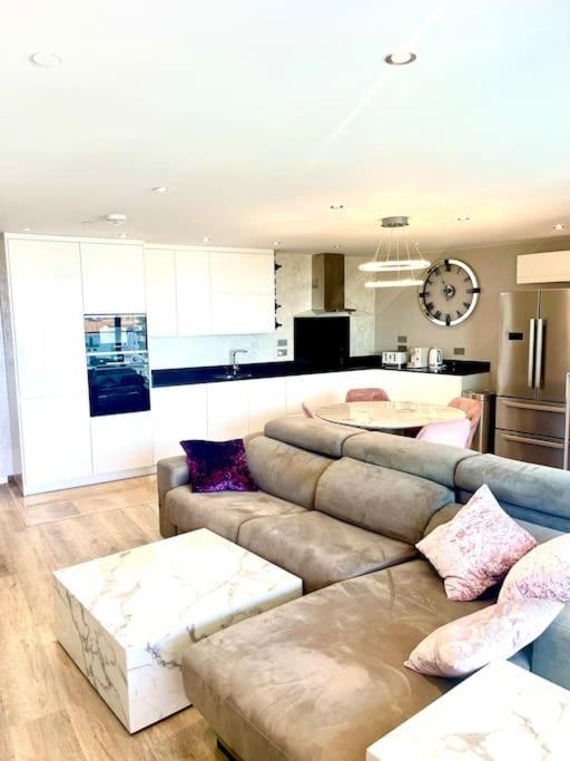Ocean Village High Floor Luxury Modern Apartment Γιβραλτάρ Εξωτερικό φωτογραφία