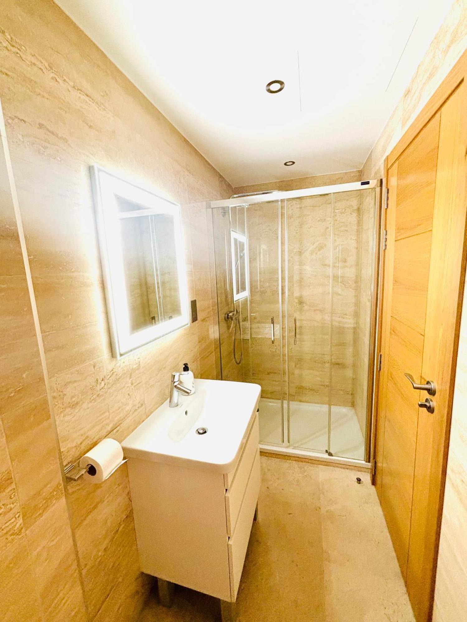 Ocean Village High Floor Luxury Modern Apartment Γιβραλτάρ Εξωτερικό φωτογραφία